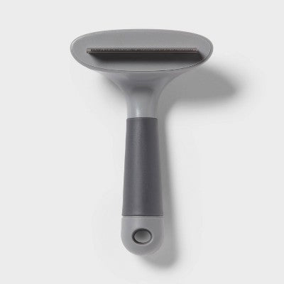 Šunų šėrimą mažinantis deshedding įrankis